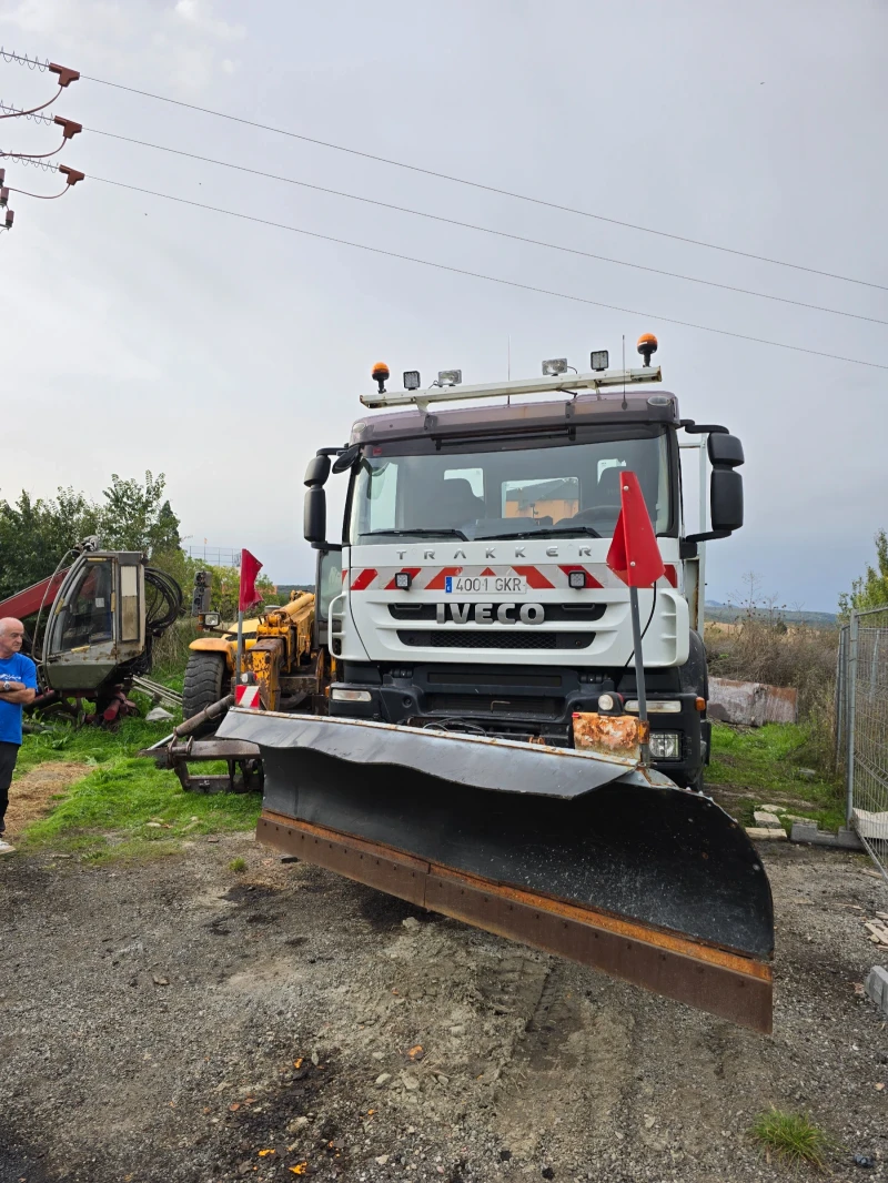 Iveco Trakker Снегорин и песъкар , снимка 16 - Камиони - 47852188