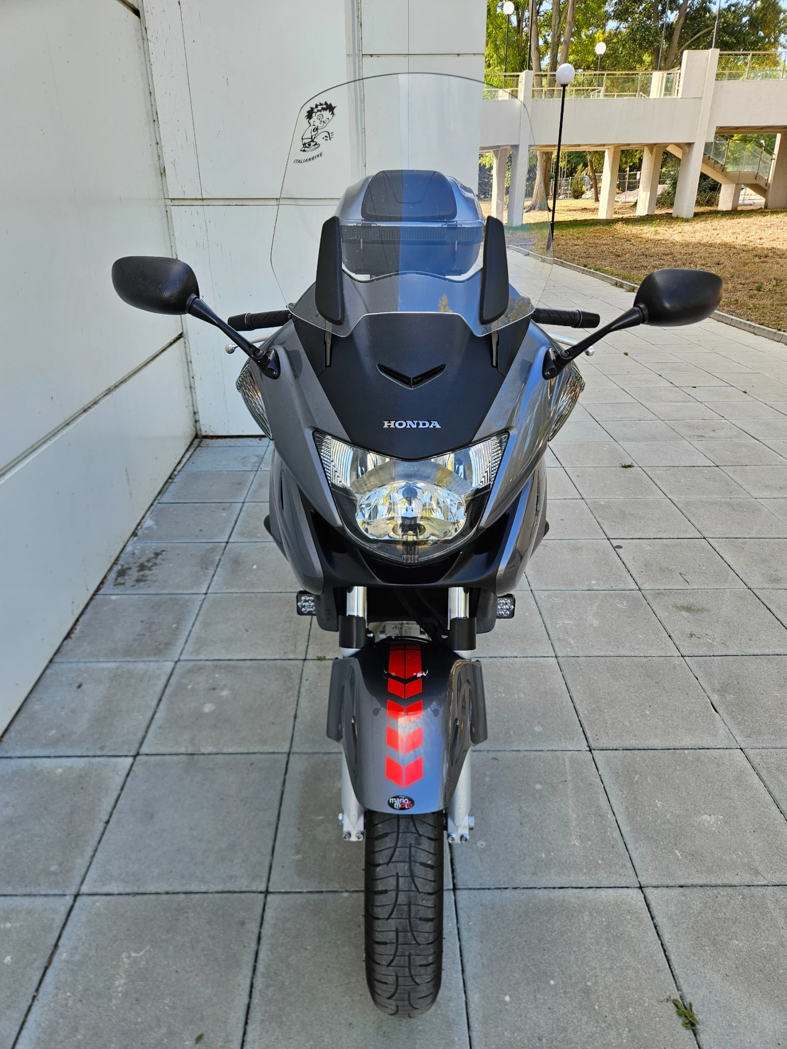 Honda Deauville NT 700 ABS - изображение 7