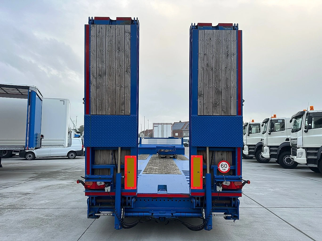 Полуремарке Други Hoet Trailers Low-bed             Made in Belgium!, снимка 5 - Ремаркета - 50574850