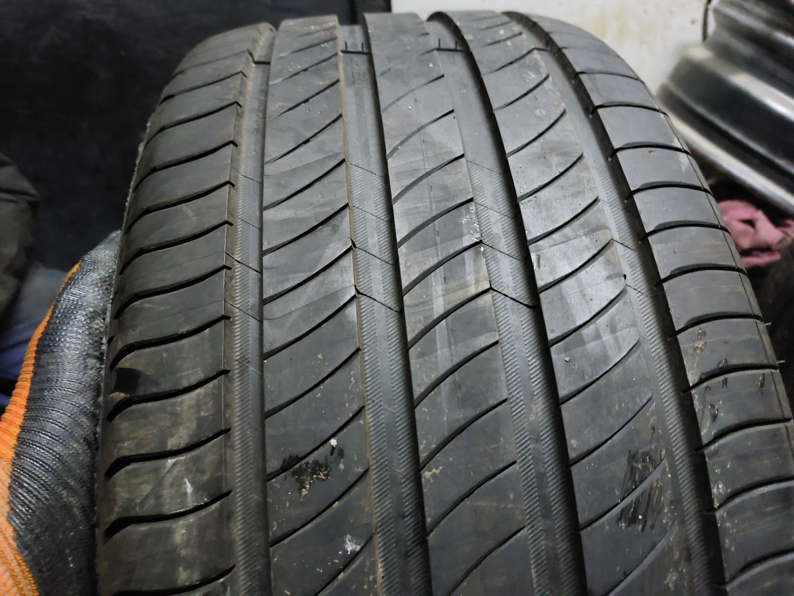 ���� 255/40R19 | Mobile.bg � ����������� 2