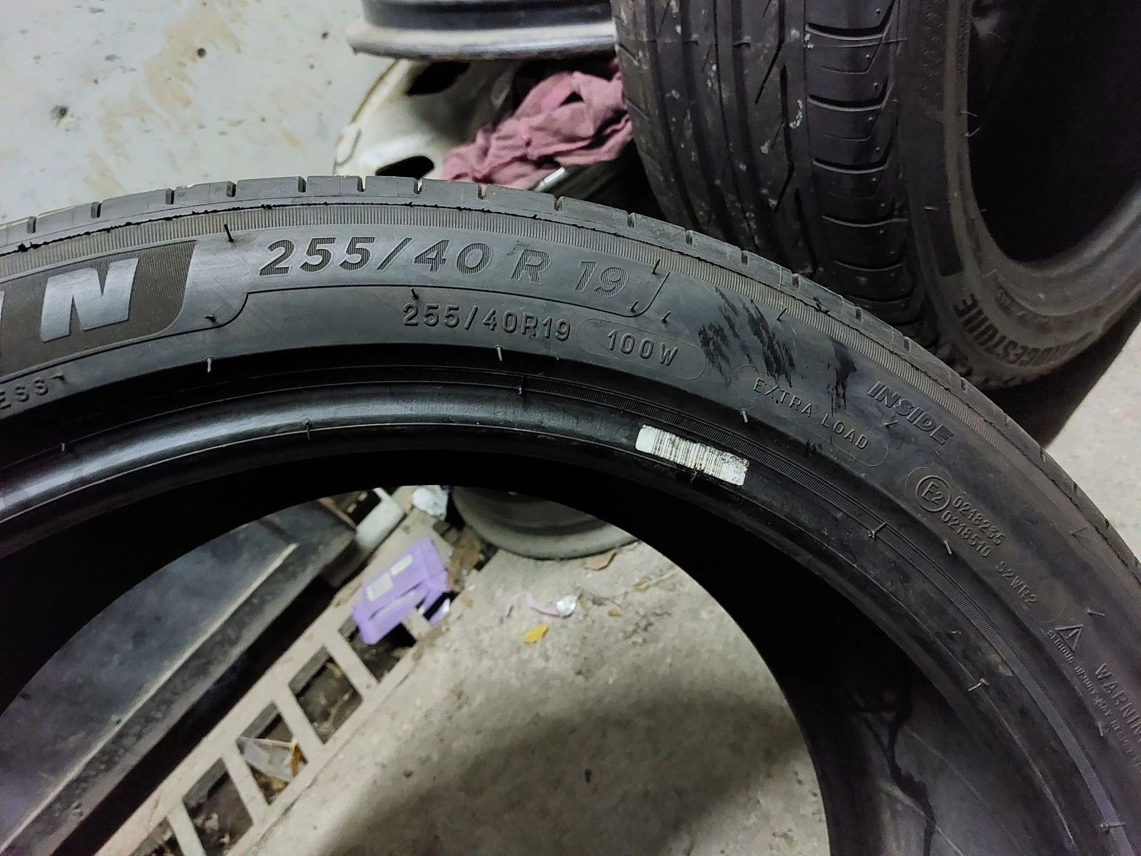 ���� 255/40R19 | Mobile.bg � ����������� 4