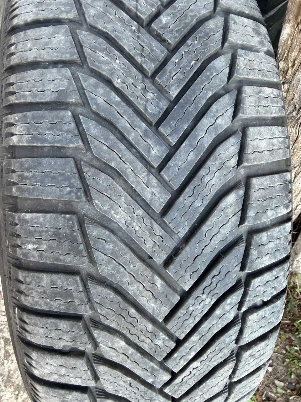 Гуми Зимни 225/55R17