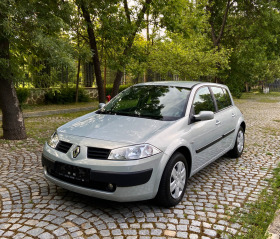 Renault Megane 1.4i  КЛИМА* 134 000км* , снимка 1 - Автомобили и джипове - 45783927