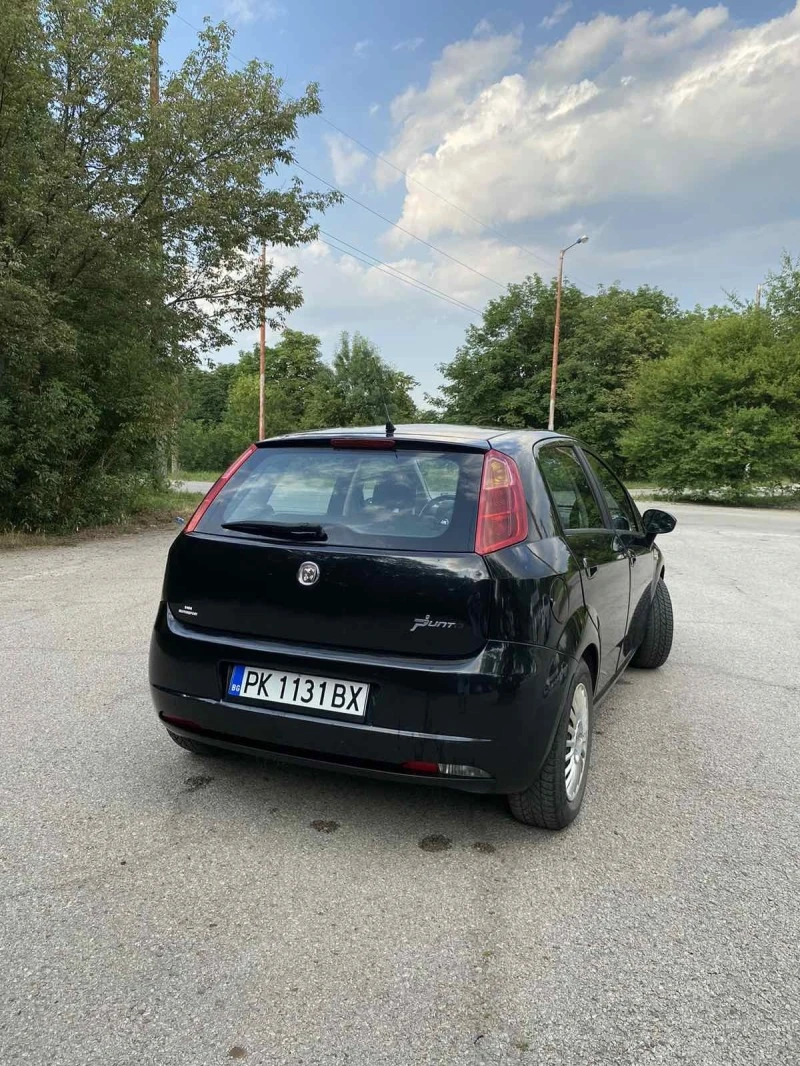 Fiat Punto 1.3 Multidjet, снимка 3 - Автомобили и джипове - 46254022