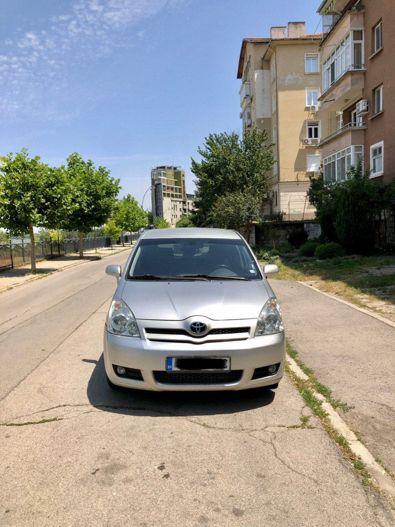 Toyota Corolla verso, снимка 4 - Автомобили и джипове - 46378285