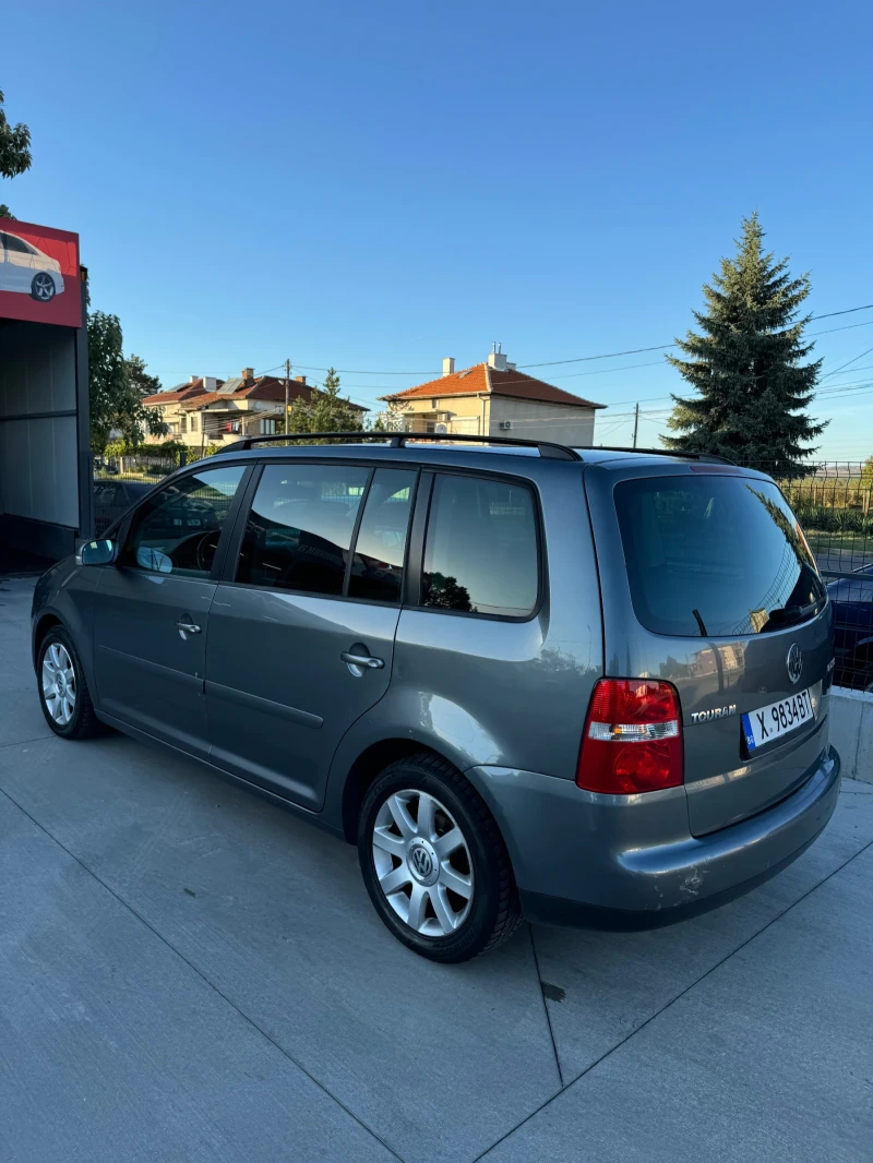 VW Touran, снимка 3 - Автомобили и джипове - 47439262