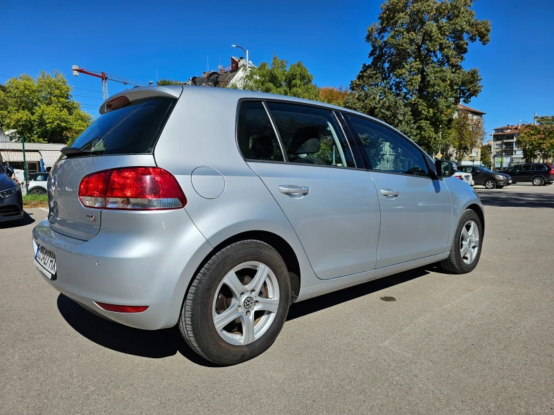 VW Golf 1.6 TDI, снимка 3 - Автомобили и джипове - 47879027