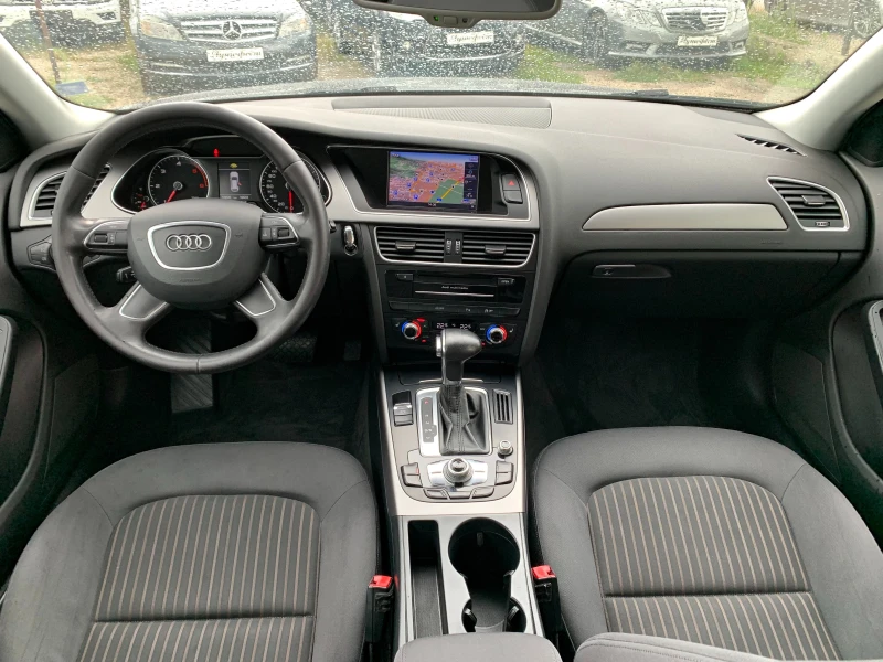 Audi A4 2.0TDI НАВИ БИКСЕНОН АВТОМАТИК, снимка 9 - Автомобили и джипове - 47931929