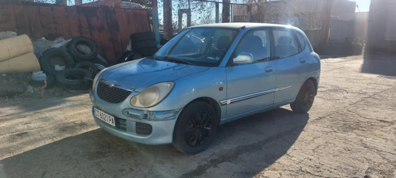 Daihatsu Sirion, снимка 2 - Автомобили и джипове - 48377021