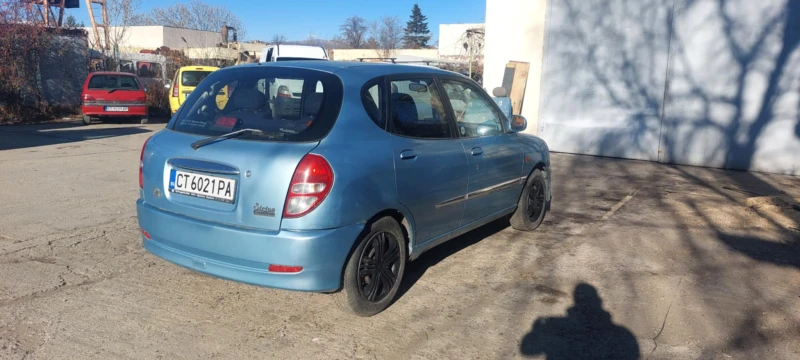 Daihatsu Sirion, снимка 4 - Автомобили и джипове - 48377021