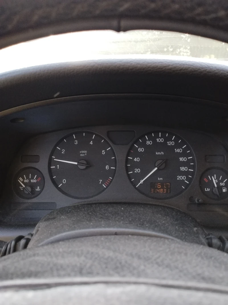 Opel Astra 1.4, снимка 5 - Автомобили и джипове - 51967543