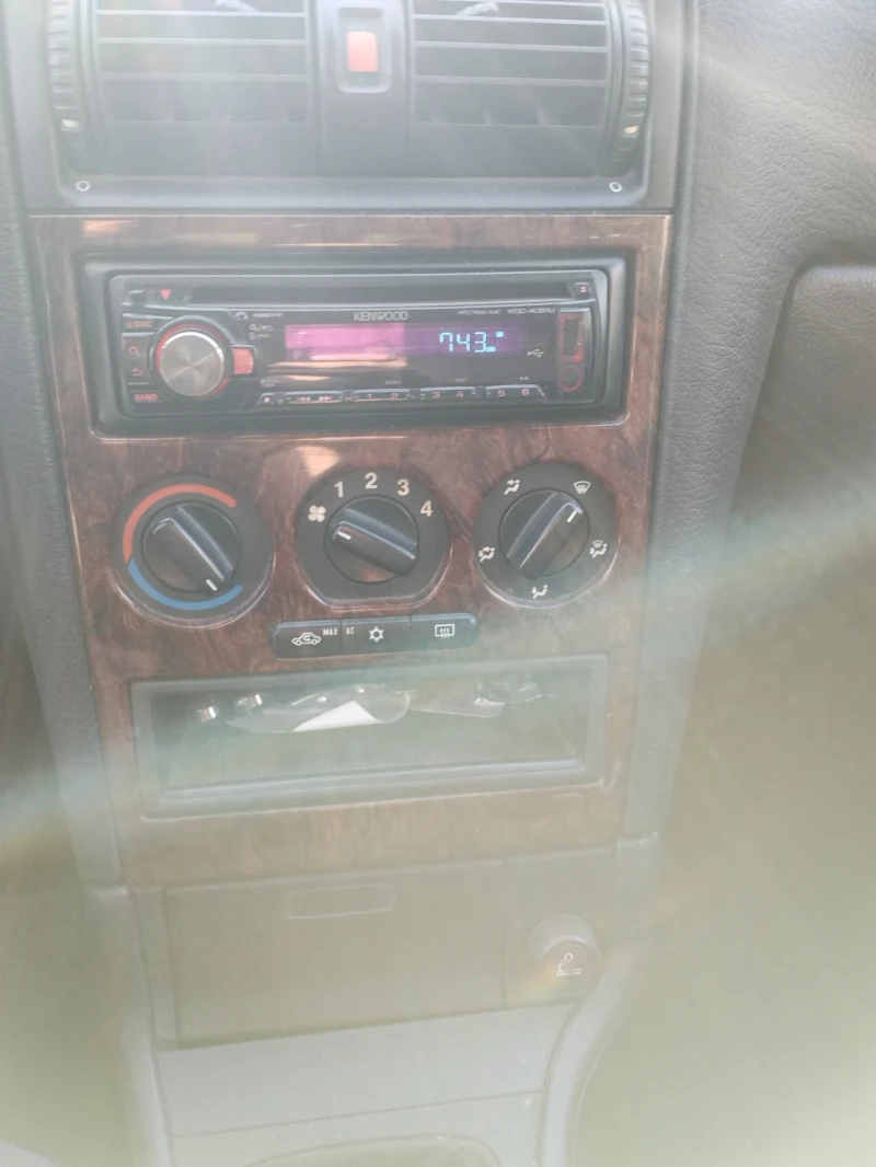 Opel Astra 1.4, снимка 8 - Автомобили и джипове - 51967543