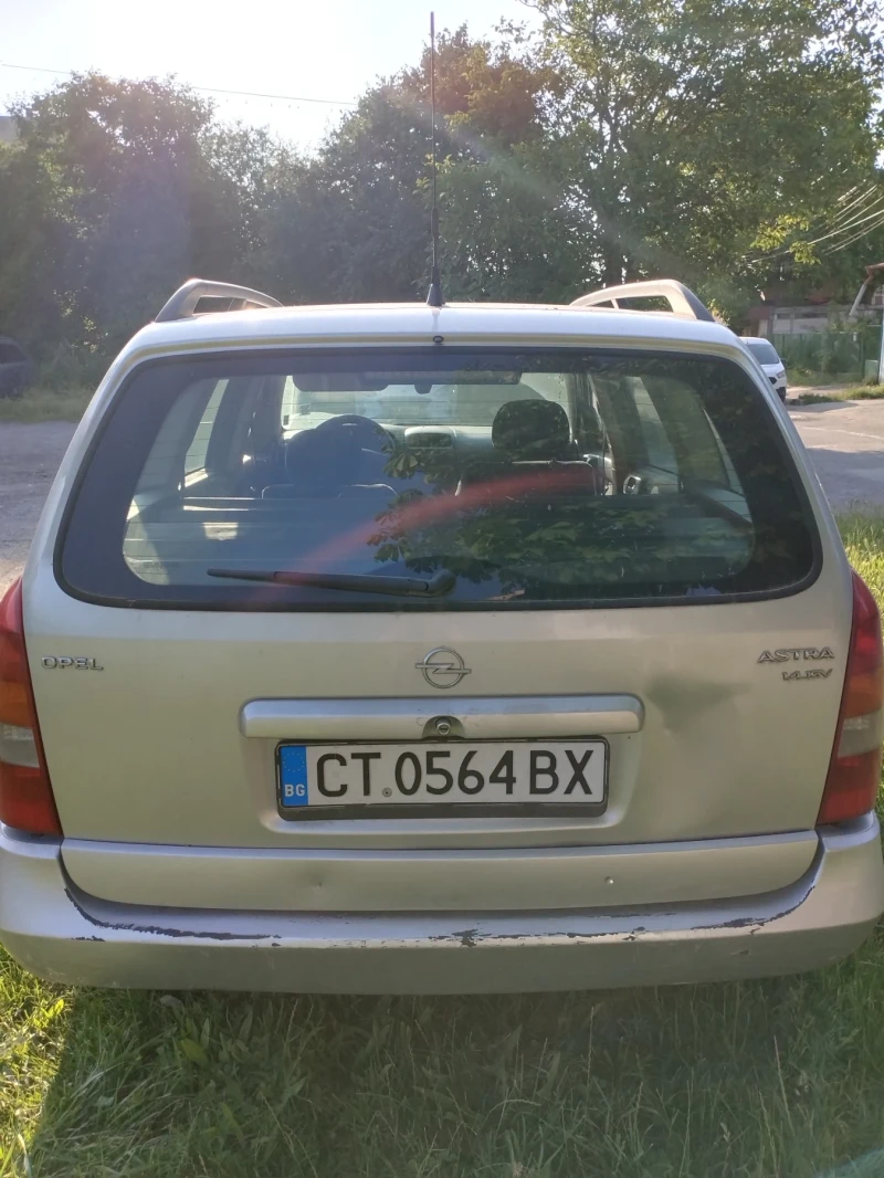 Opel Astra 1.4, снимка 4 - Автомобили и джипове - 51967543