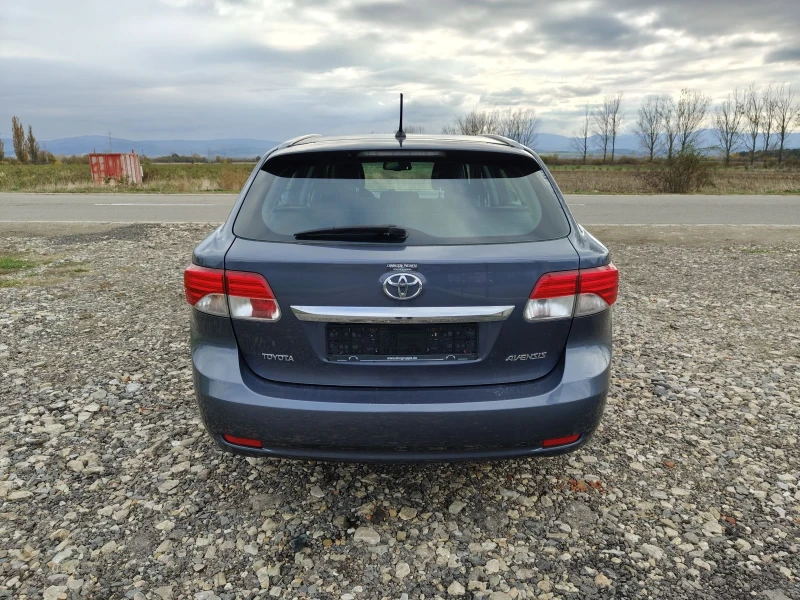 Toyota Avensis 2.0 D4D 126 FACELIFT 2013г, снимка 6 - Автомобили и джипове - 52177029