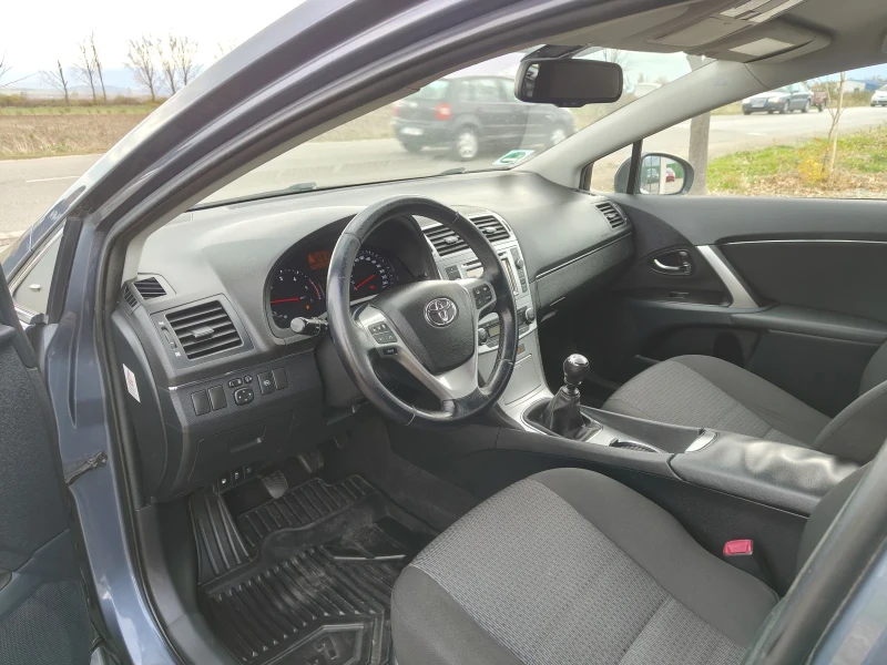 Toyota Avensis 2.0 D4D 126 FACELIFT 2013г, снимка 12 - Автомобили и джипове - 52177029