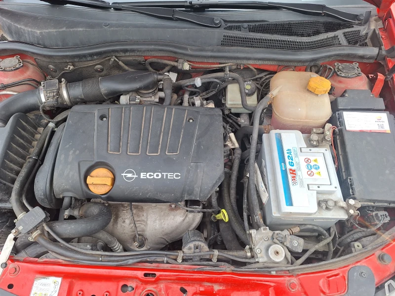 Opel Astra 1.8 , снимка 14 - Автомобили и джипове - 53010782