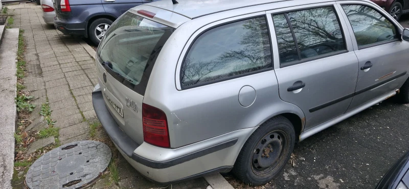 Skoda Octavia, снимка 4 - Автомобили и джипове - 53536278