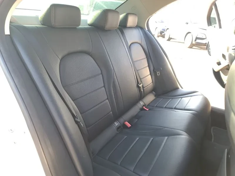 Mercedes-Benz C 200 2.0, снимка 11 - Автомобили и джипове - 54278035