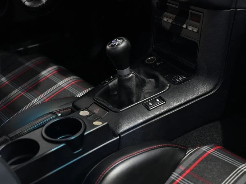 BMW M3 M3 Coupe| 240к.с.| ВКЛ.ТЕХНОТЕСТ, снимка 9 - Автомобили и джипове - 55622996