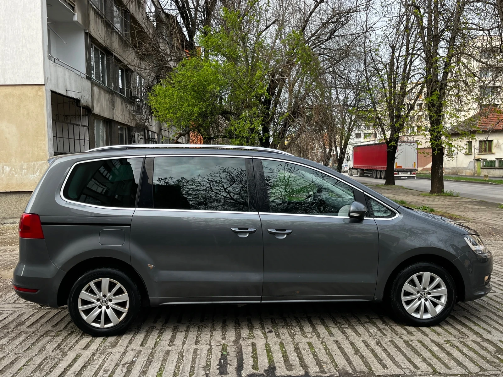 VW Sharan 2.0TDI 140кс 4-Motion  - изображение 5