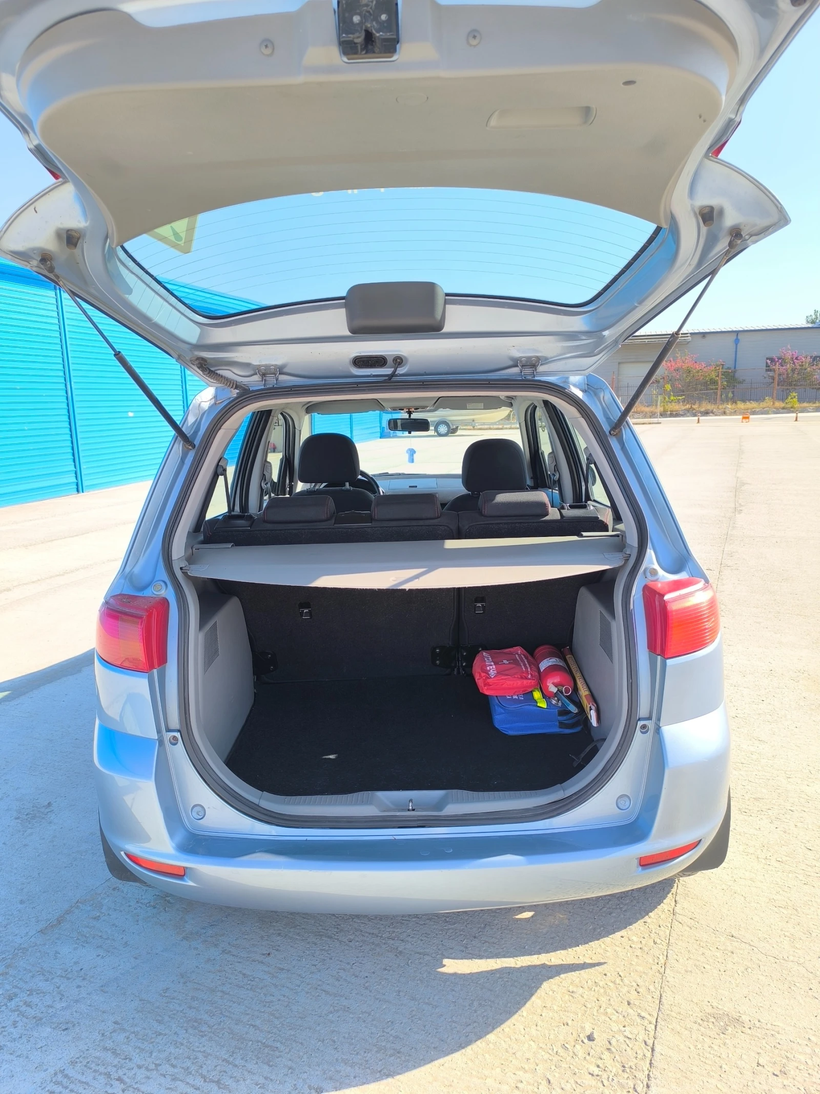 Mazda 2  - изображение 5