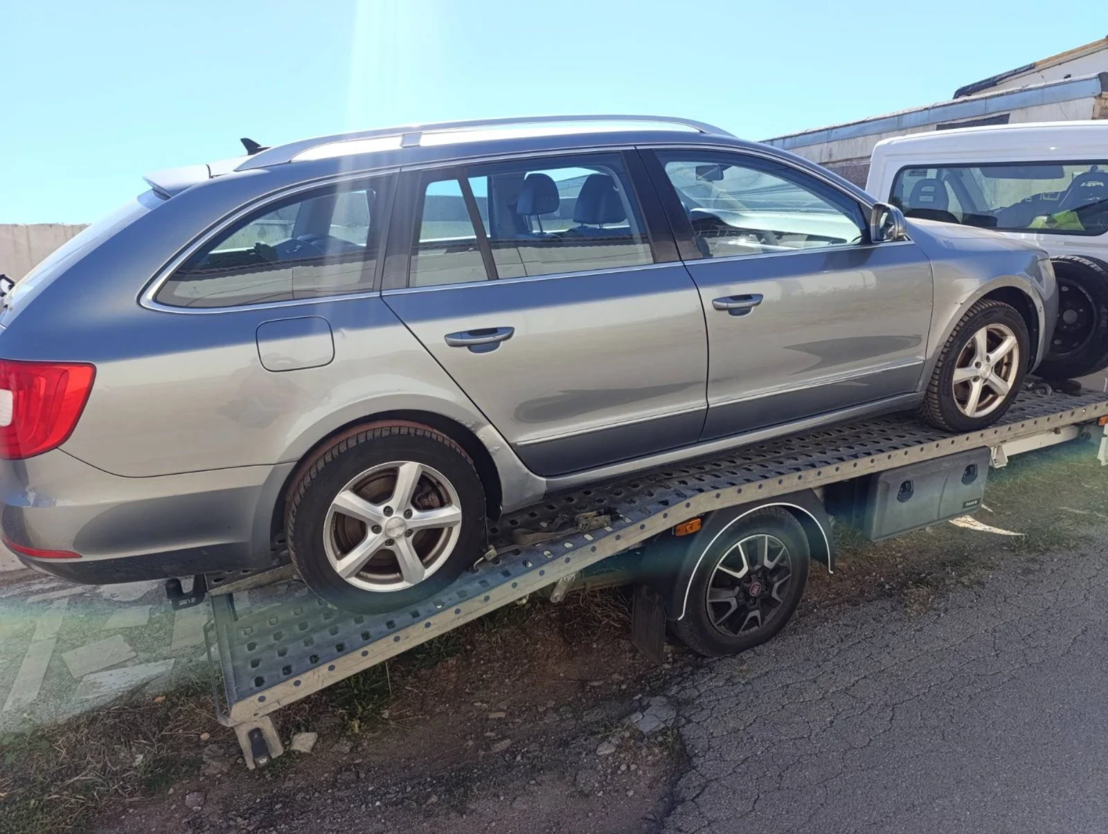 Skoda Superb 1.8  tsi dsg kombi - изображение 3