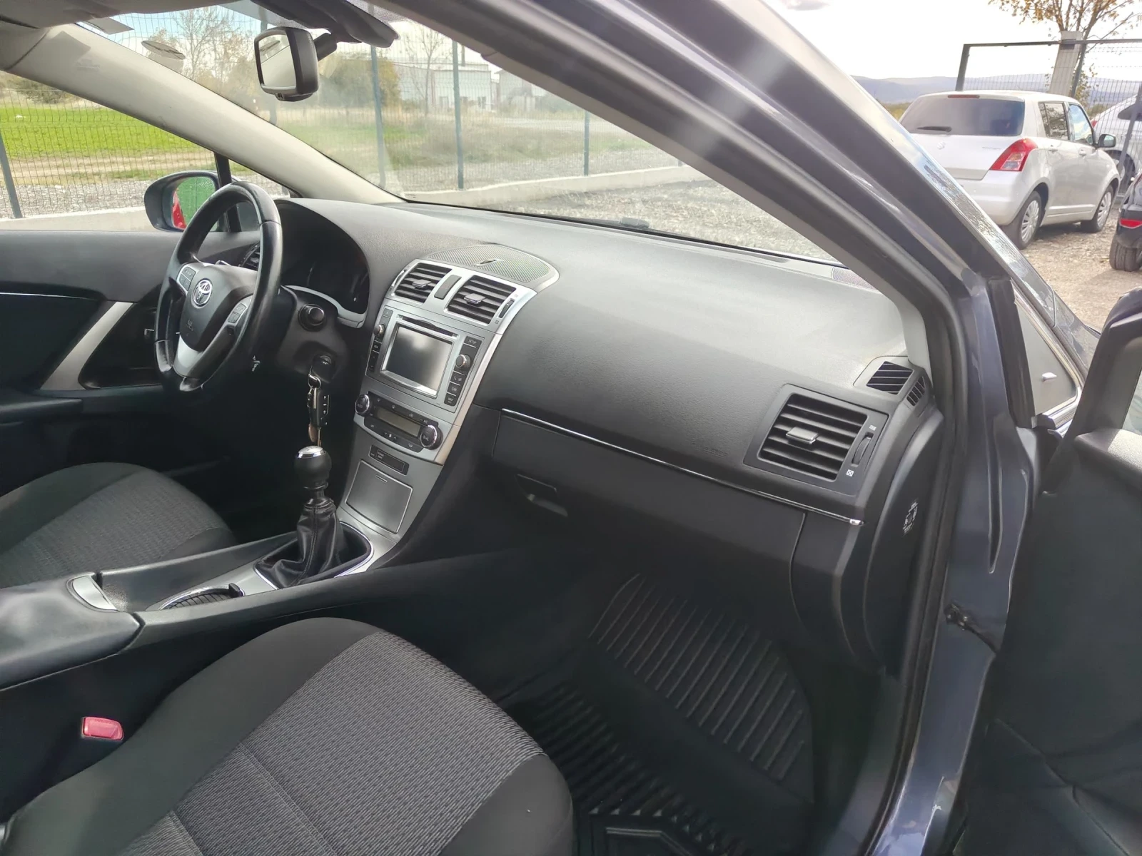 Toyota Avensis 2.0 D4D 126 FACELIFT 2013г | Mobile.bg — изображение 13
