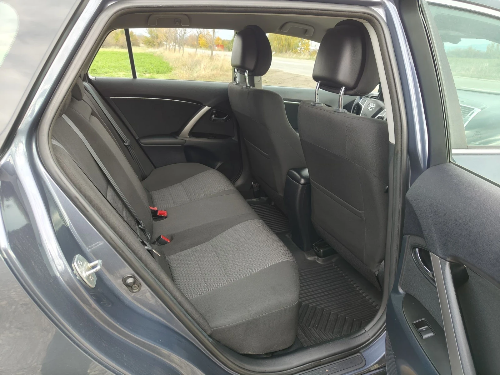 Toyota Avensis 2.0 D4D 126 FACELIFT 2013 | Mobile.bg   15