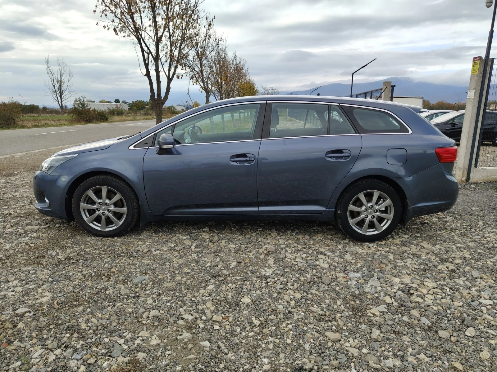 Toyota Avensis 2.0 D4D 126 FACELIFT 2013 | Mobile.bg   4