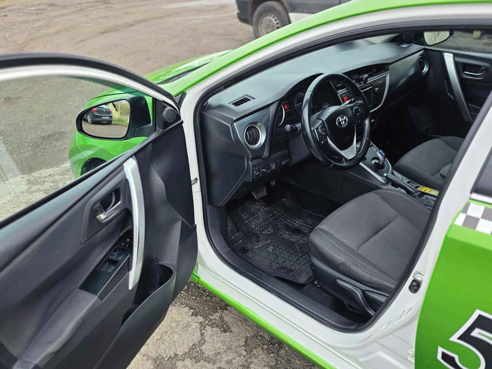 Toyota Auris | Mobile.bg � ����������� 7