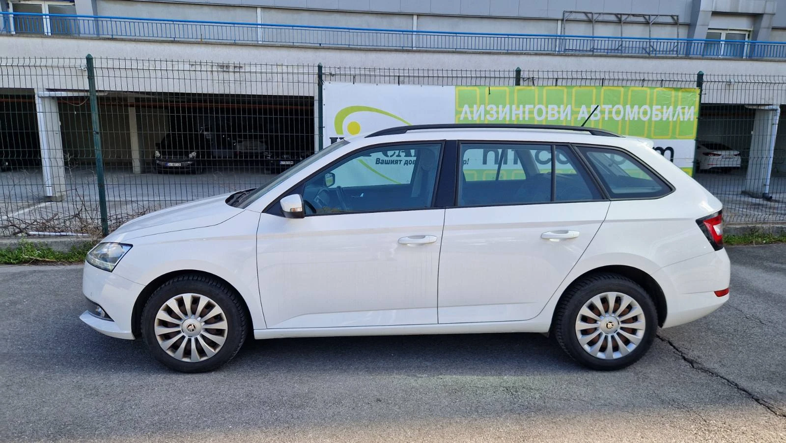 Skoda Fabia SW 1.0 TSI Първи собственик от България, снимка 4 - Автомобили и джипове - 54229992