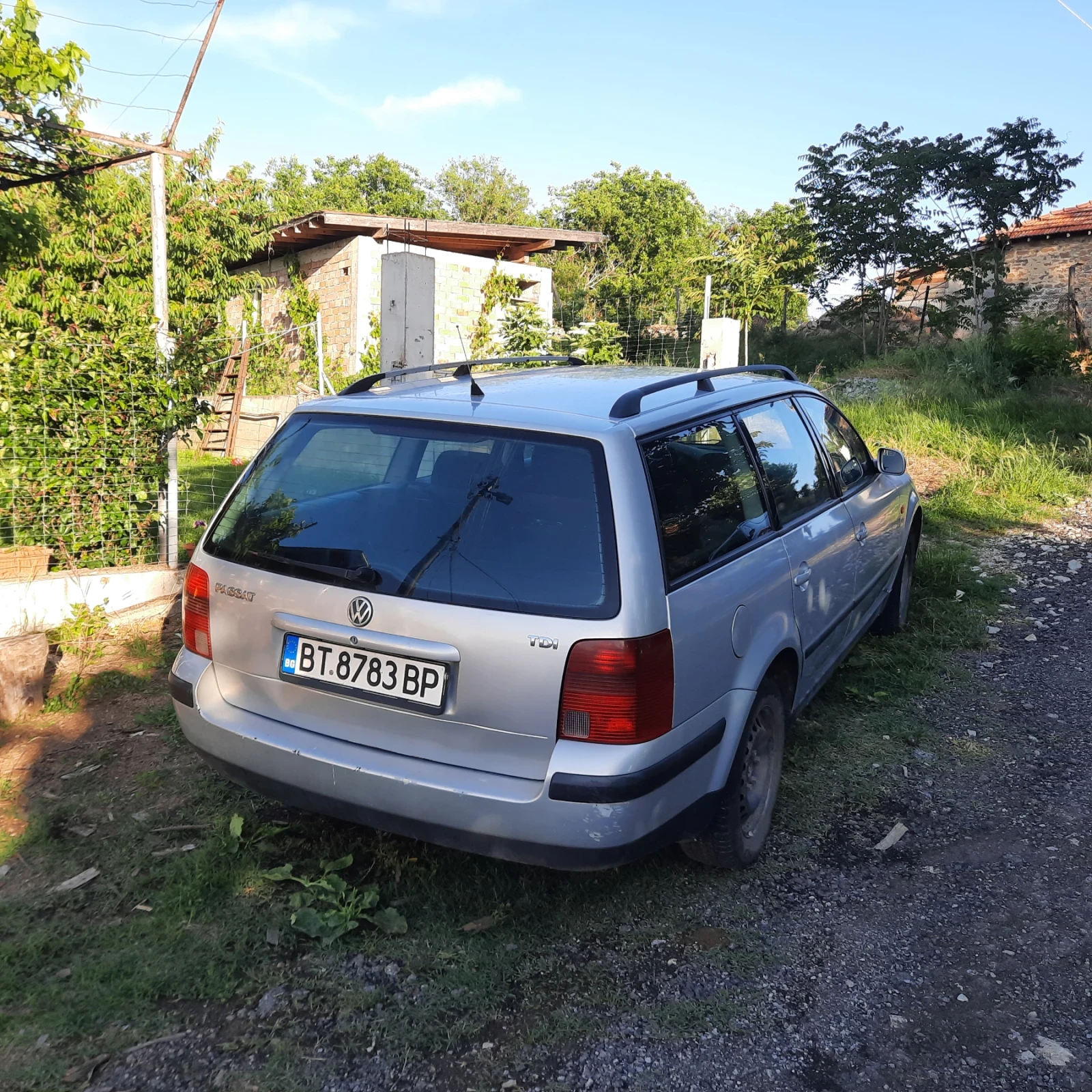 VW Passat 1.9  TDI 110 K., снимка 6 - Автомобили и джипове - 54725178