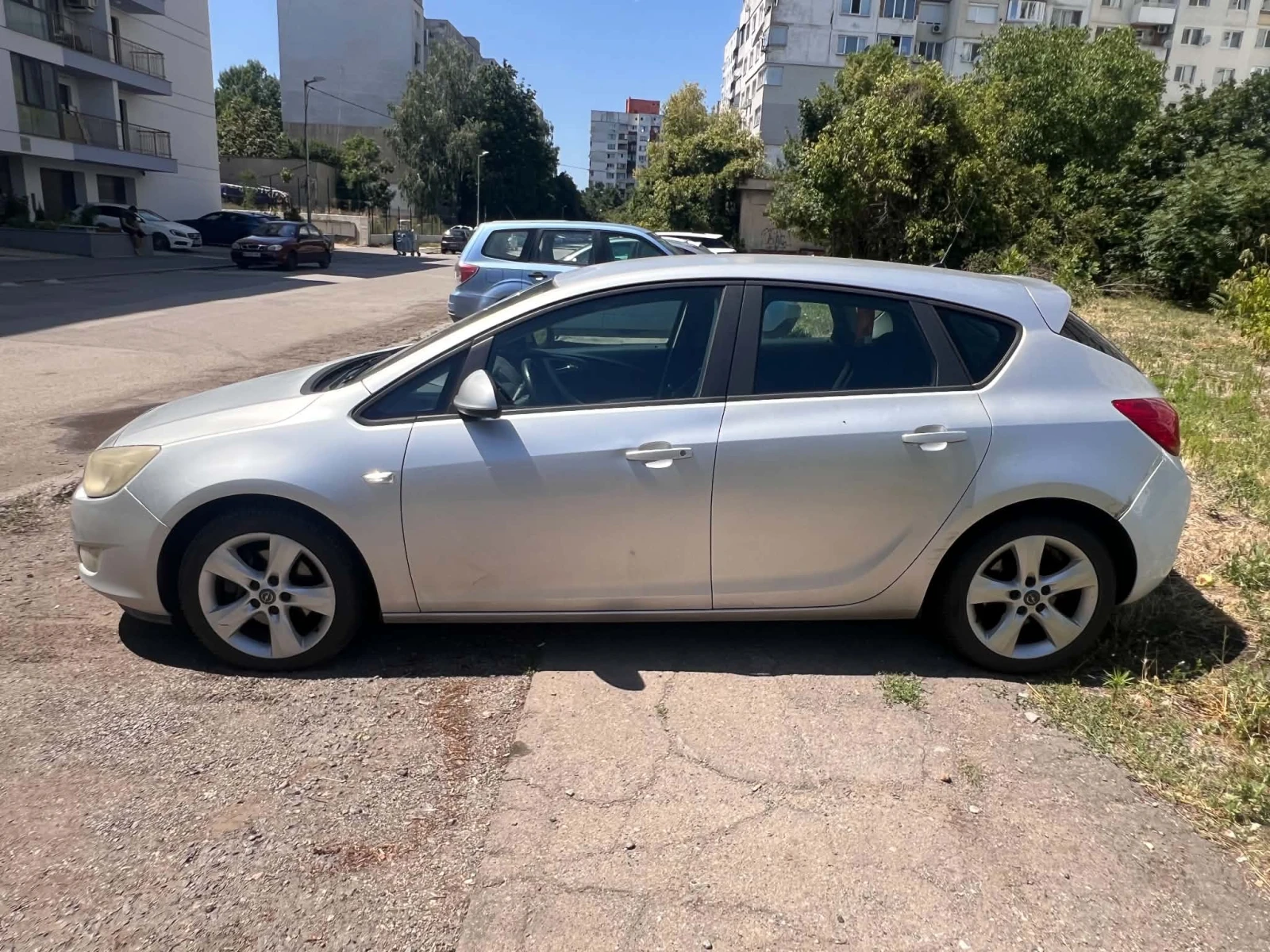 Opel Astra 1.7CDTI, снимка 4 - Автомобили и джипове - 55422149