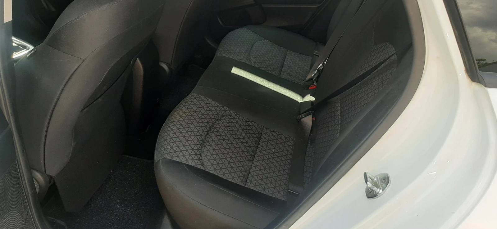 Kia Ceed FL 1.0T Comfort / 88 kW / 120к.с., 6MT, FWD, снимка 5 - Автомобили и джипове - 55613960