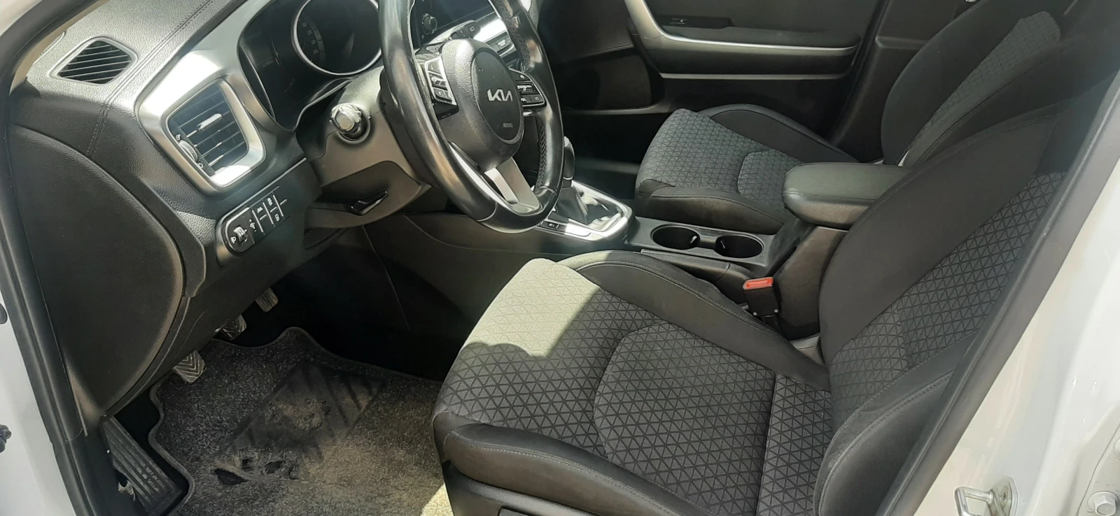 Kia Ceed FL 1.0T Comfort / 88 kW / 120к.с., 6MT, FWD, снимка 6 - Автомобили и джипове - 55613960