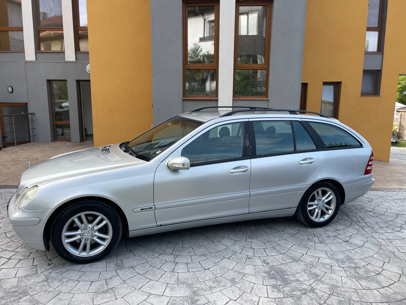 Mercedes-Benz C 220 Мерцедес Ц клас 220 д Комби ! , снимка 2 - Автомобили и джипове - 56215030