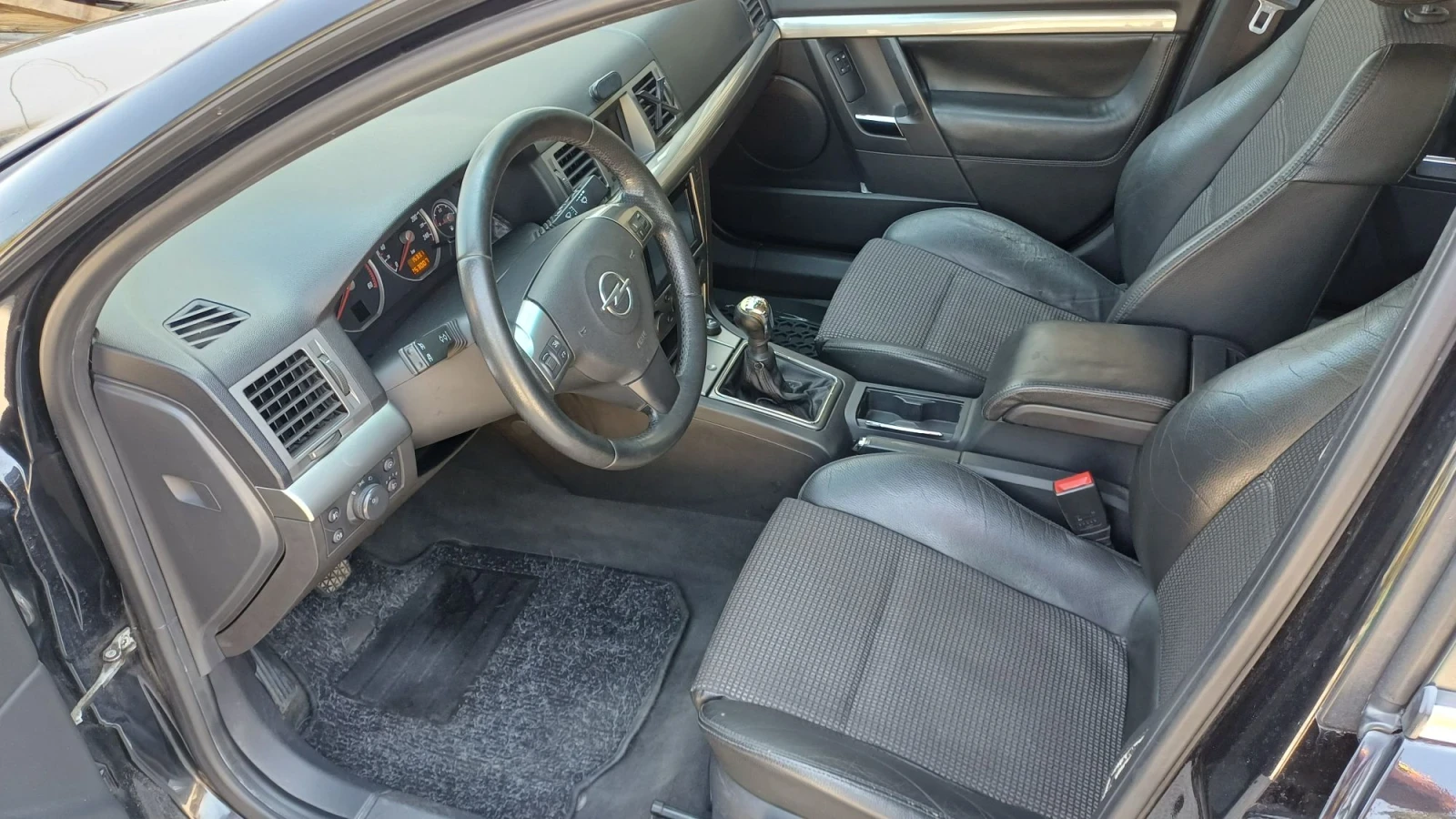 Opel Signum 1.9 150hp, снимка 6 - Автомобили и джипове - 56337582