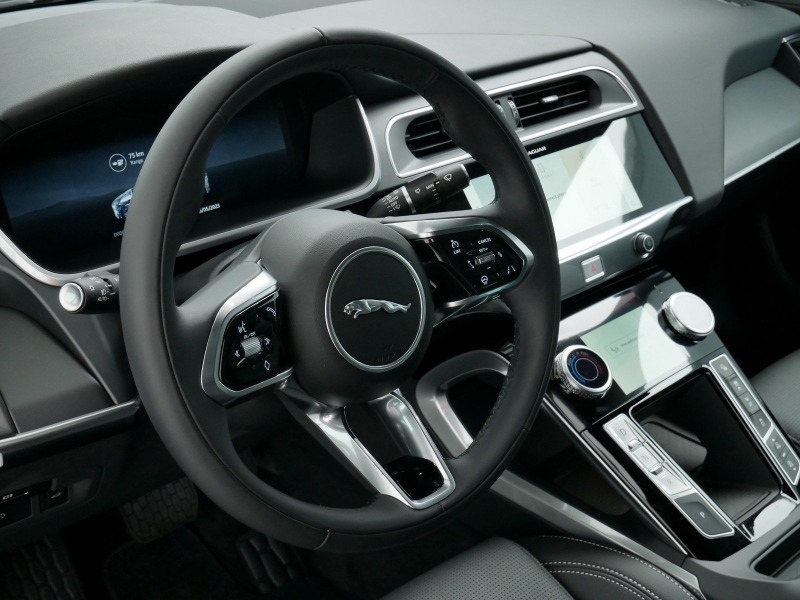 Jaguar I-Pace EV400 = R-Dynamic= Black Pack Гаранция, снимка 6 - Автомобили и джипове - 46447077