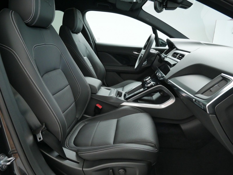 Jaguar I-Pace EV400 = R-Dynamic= Black Pack Гаранция, снимка 10 - Автомобили и джипове - 46447077