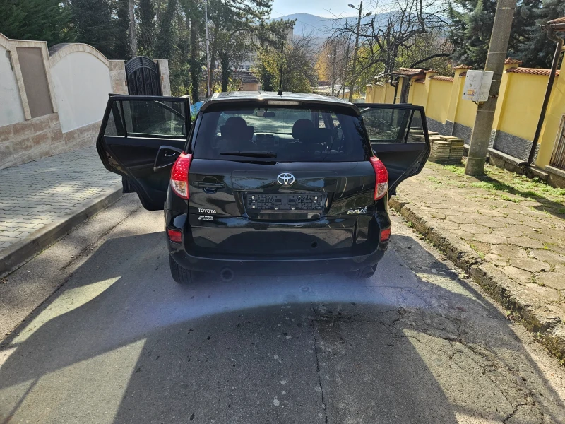 Toyota Rav4 2.2d 136kc, снимка 6 - Автомобили и джипове - 52554811