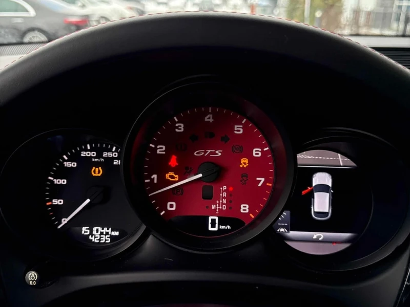 Porsche Macan * GTS/ CARBON PACKAGE/ CARFAX * , снимка 8 - Автомобили и джипове - 52951822