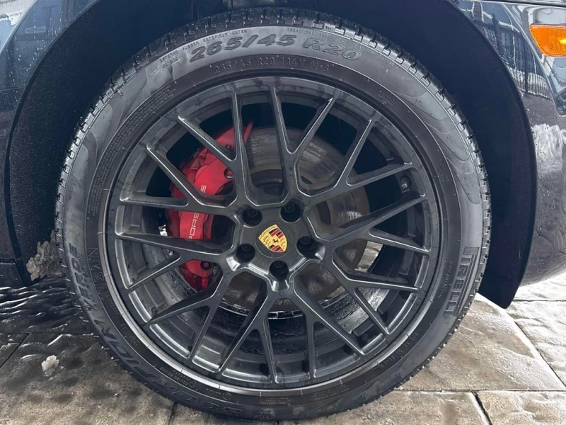 Porsche Macan * GTS/ CARBON PACKAGE/ CARFAX * , снимка 6 - Автомобили и джипове - 52951822