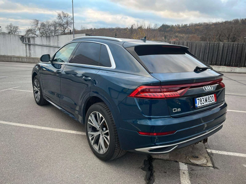 Audi Q8 Technik/B&O/360  камера, снимка 6 - Автомобили и джипове - 53079017
