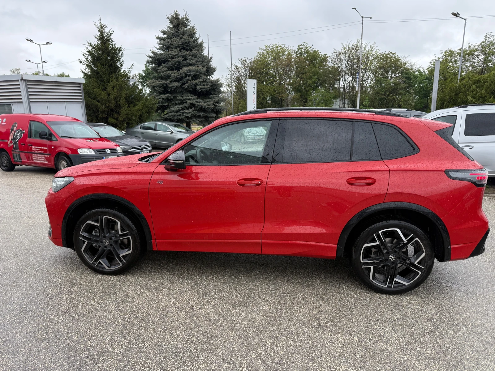 VW Tiguan R-line Plus 4 Motion  2, 0 TDI 193 k.c 7DSG, снимка 3 - Автомобили и джипове - 54638326