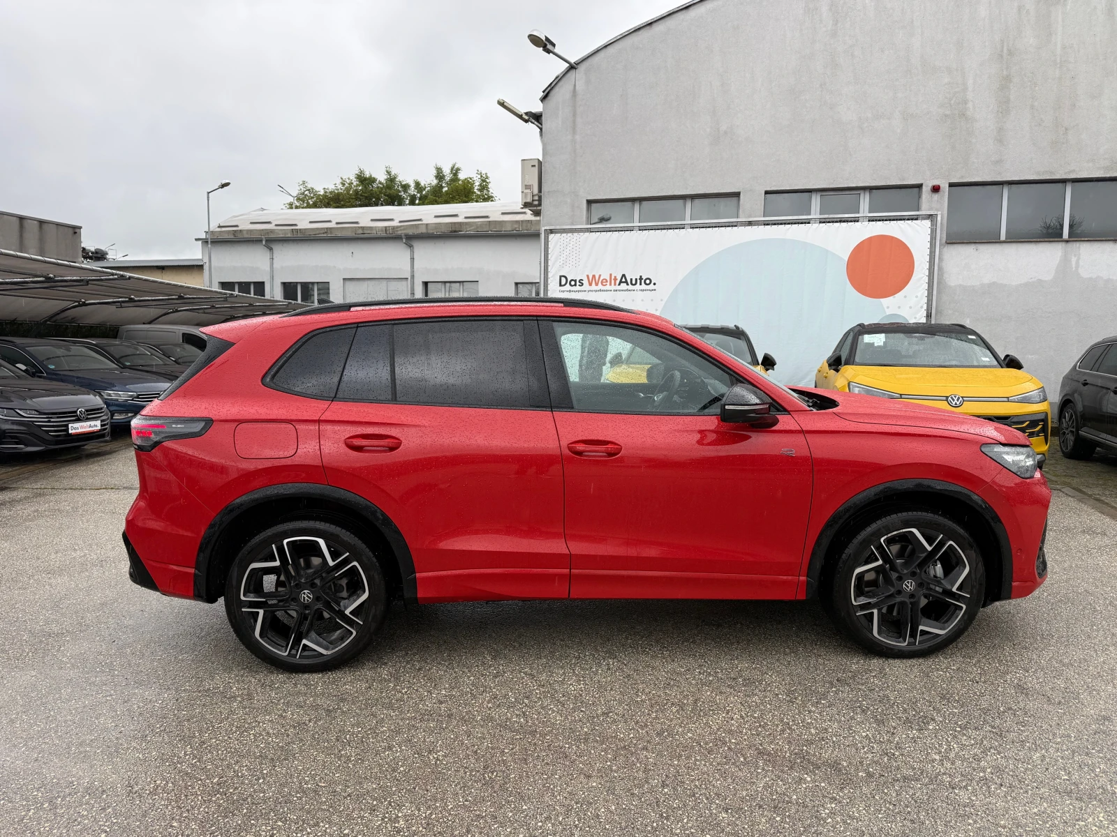 VW Tiguan R-line Plus 4 Motion  2, 0 TDI 193 k.c 7DSG, снимка 7 - Автомобили и джипове - 54638326