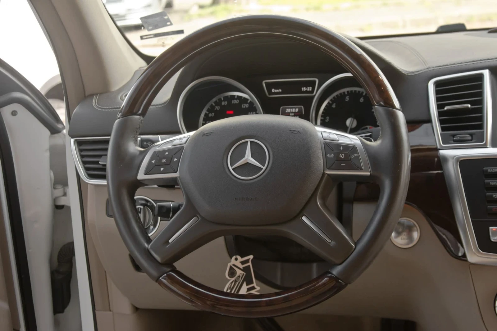 Mercedes-Benz GL 500  - изображение 10