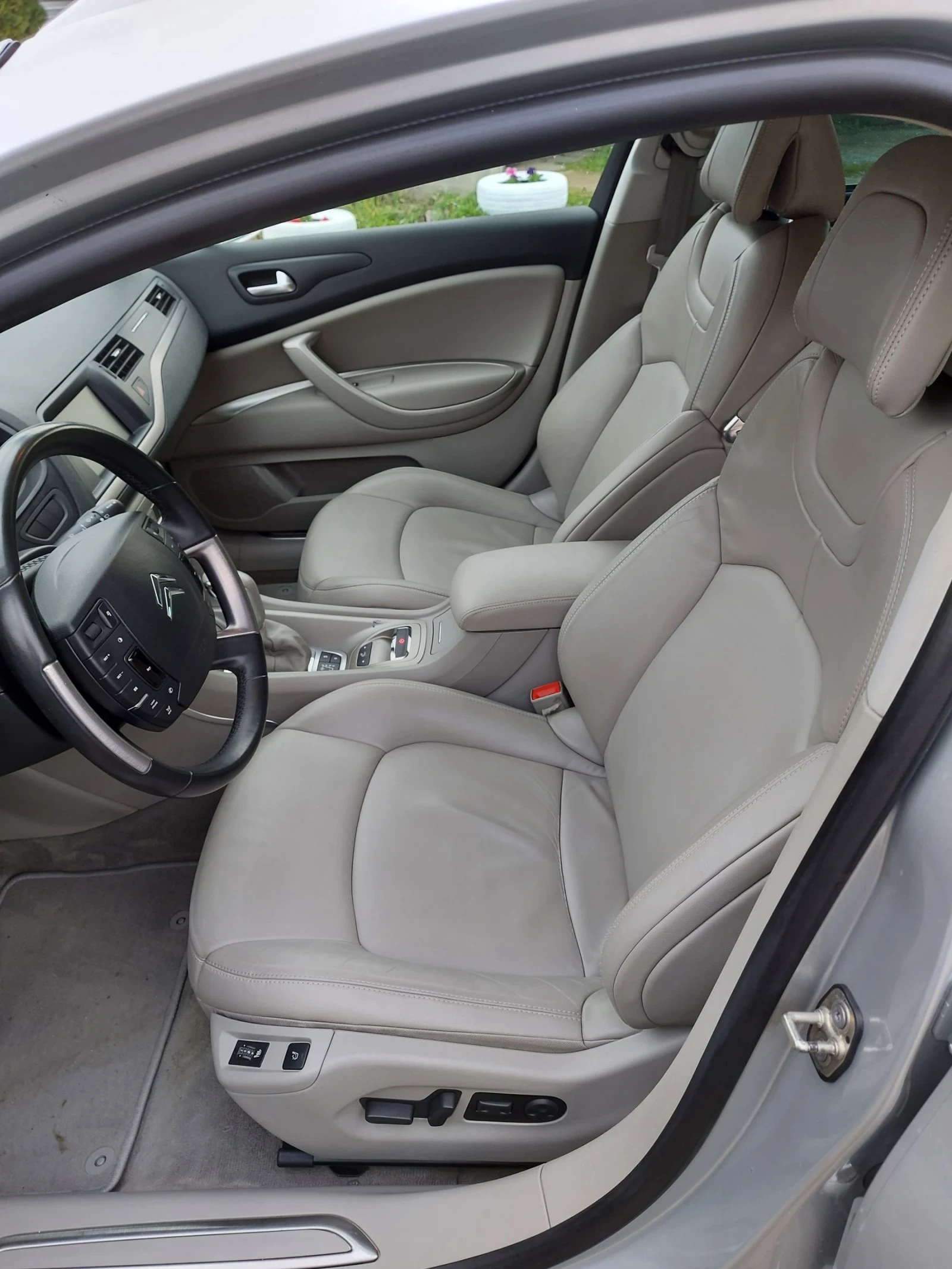 Citroen C5 Aircross, снимка 13 - Автомобили и джипове - 53749237