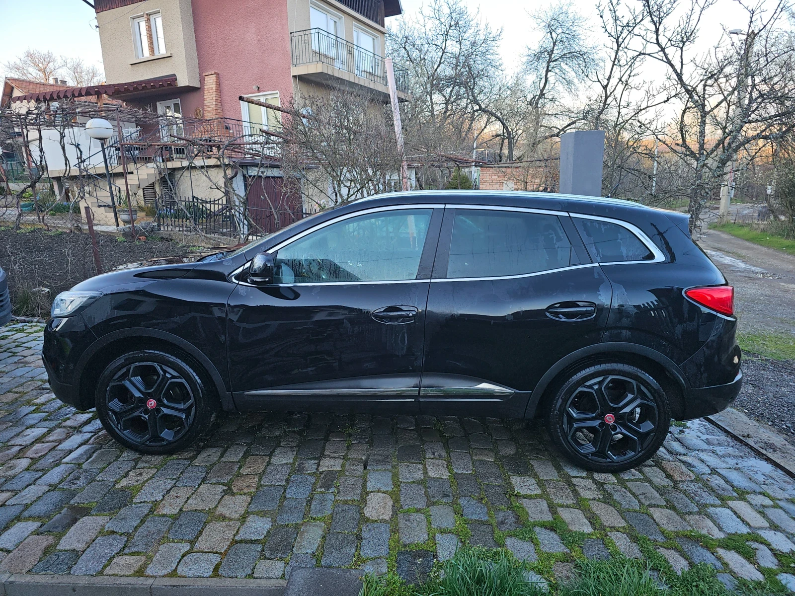 Renault Kadjar 1.5 dci 110 hp automatic koja kamera, снимка 2 - Автомобили и джипове - 54103689