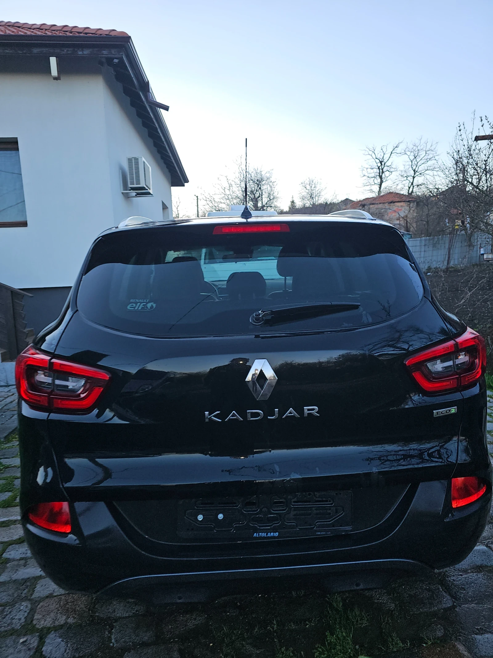 Renault Kadjar 1.5 dci 110 hp automatic koja kamera, снимка 4 - Автомобили и джипове - 54103689
