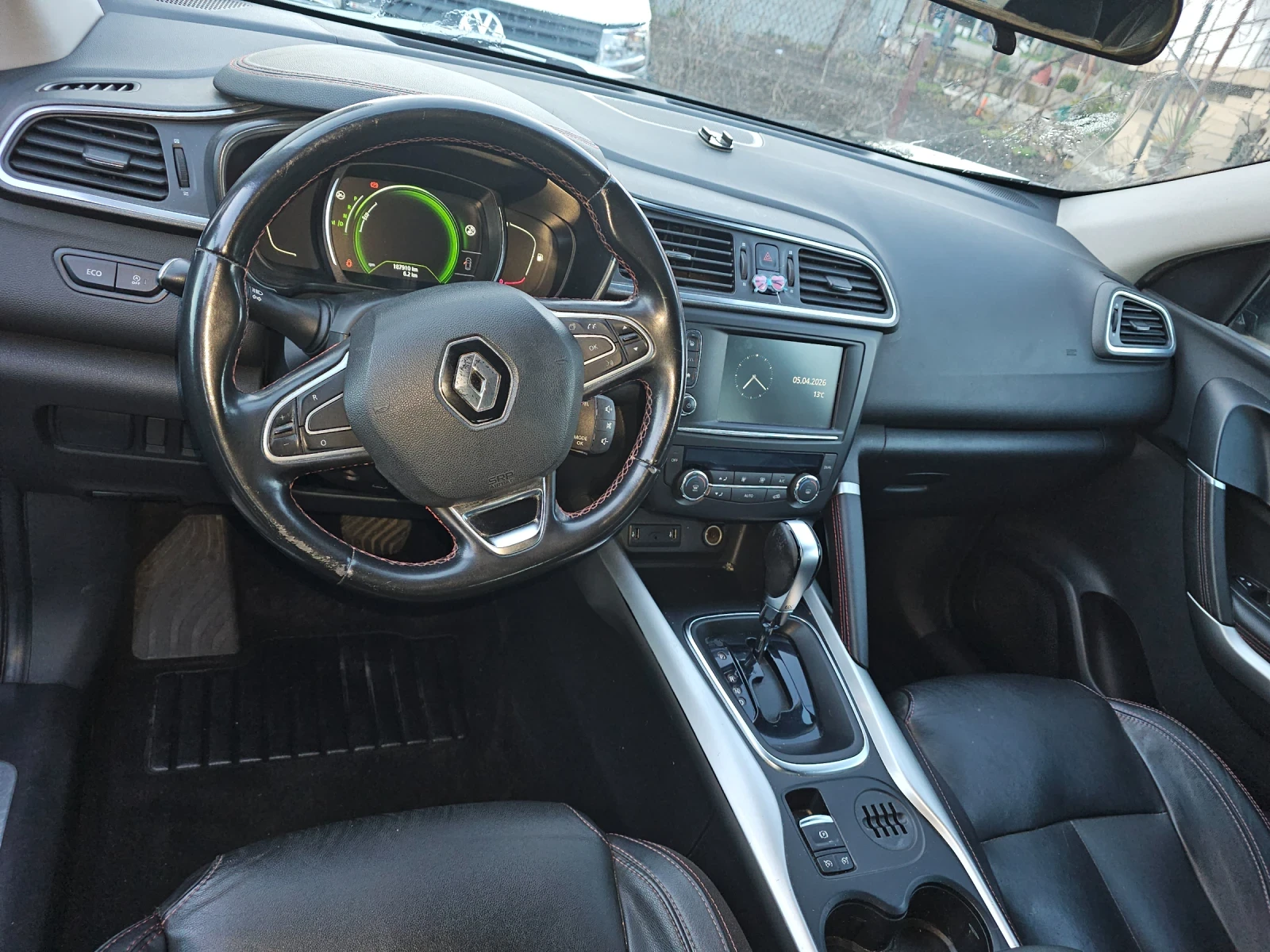 Renault Kadjar 1.5 dci 110 hp automatic koja kamera, снимка 10 - Автомобили и джипове - 54103689